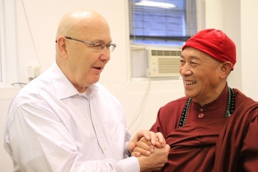  Master Hsin Tao and Dr. Sullivan exchanged ideas on the University for Life and Peace. 
